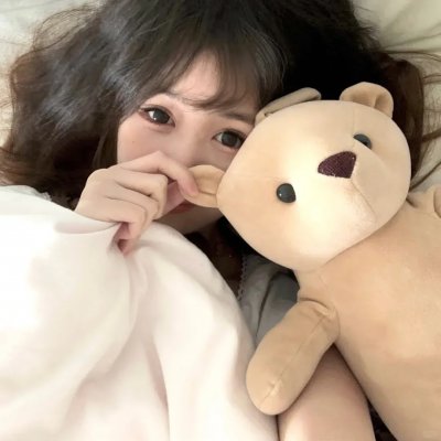 女大学生